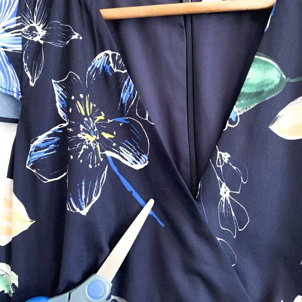 Parker Cosmic Fleur Flutter Short Sleeve Mini Ruffle Dress Navy Multi Small - Picture 14 of 16